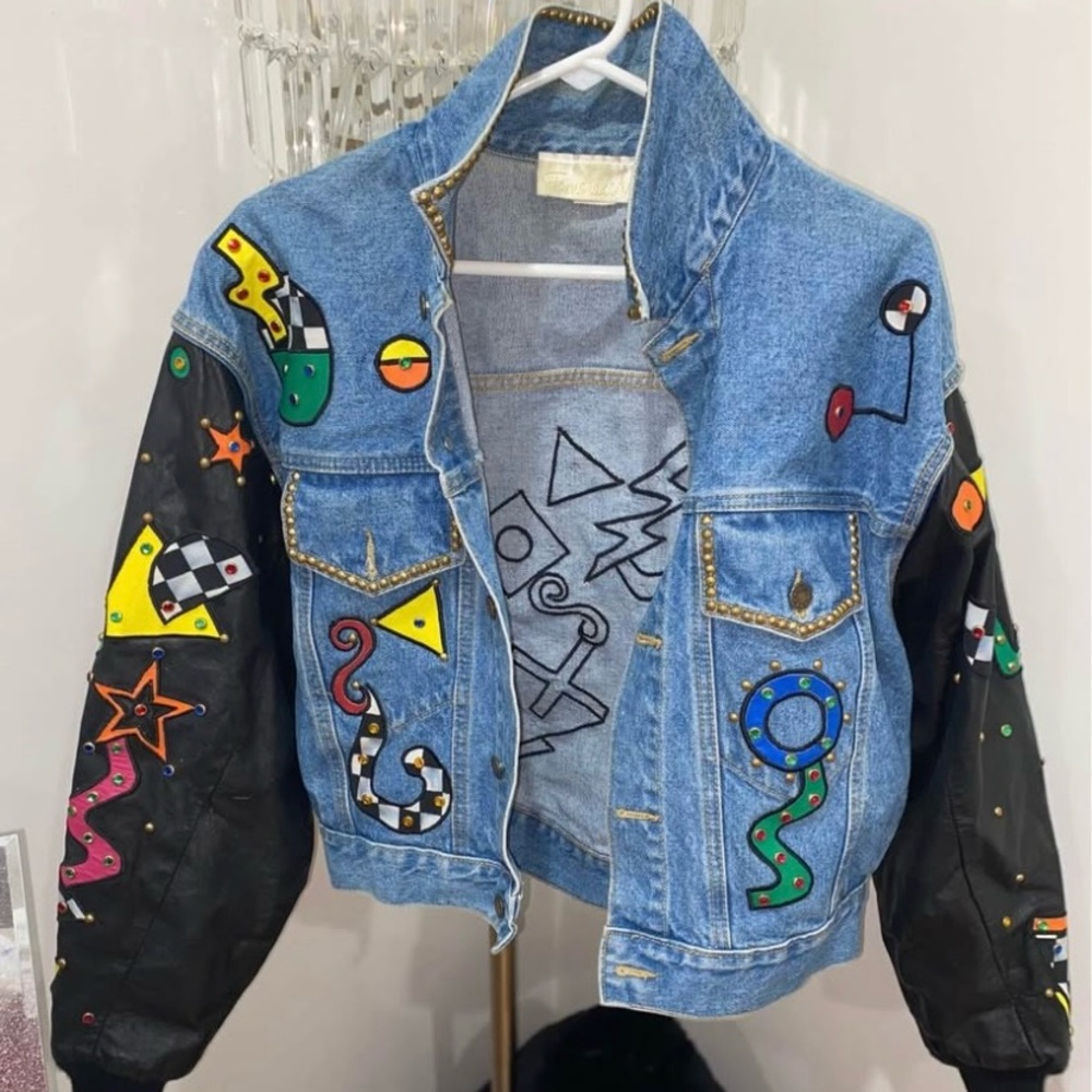 Vintage 90s funky Denim Jacket with leather sleeves and stupendous designs